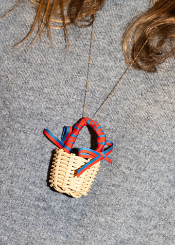 Holiday: Mini Wicker Hand Baskets at KULE Rockefeller Center