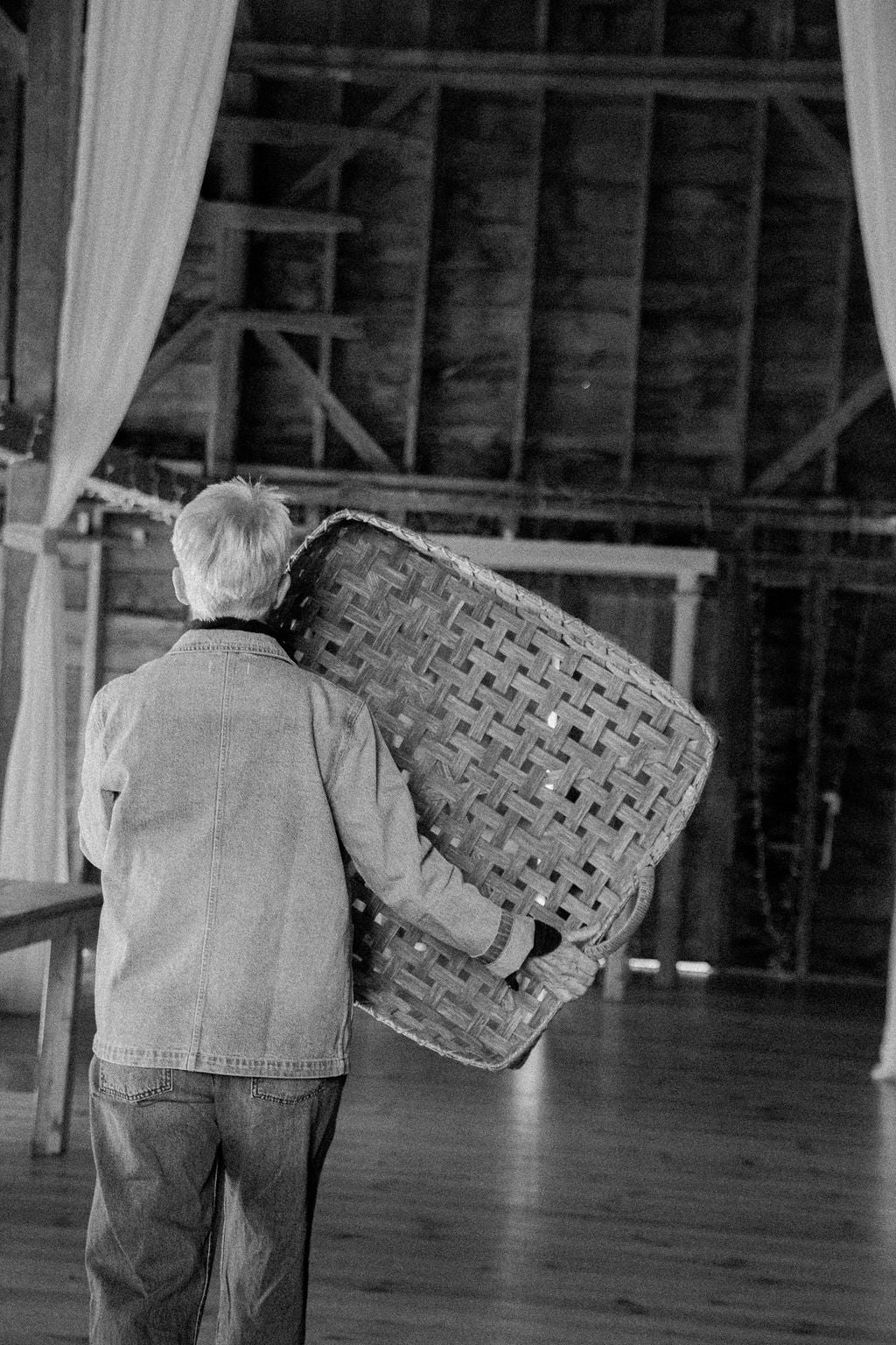 Tobacco Basket