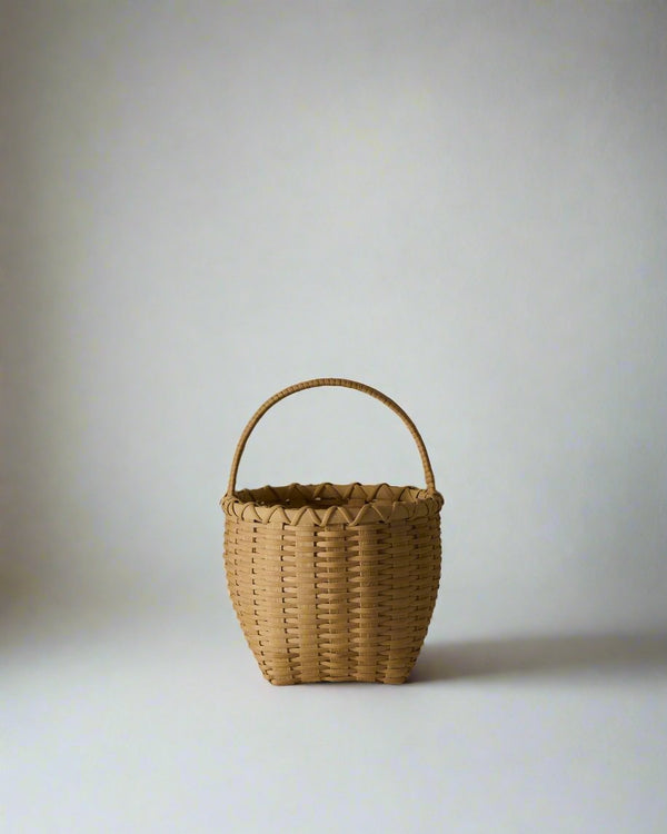 Underwater Hand Basket