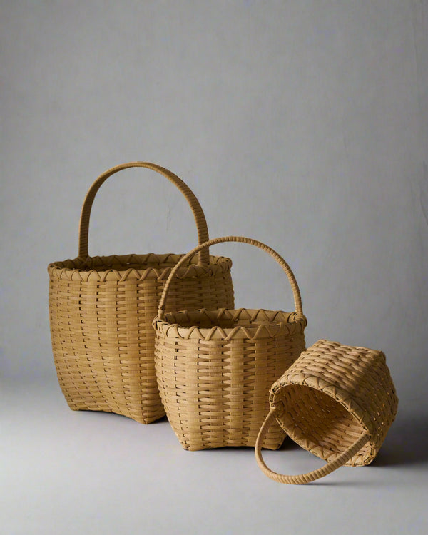 Underwater Hand Basket