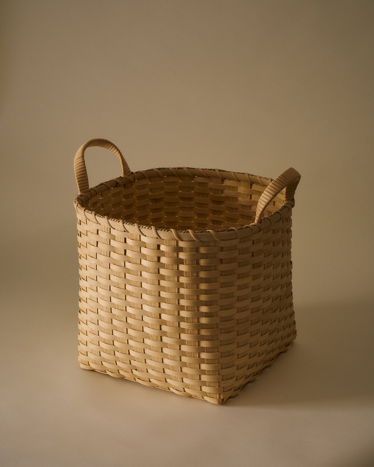 Throw Basket