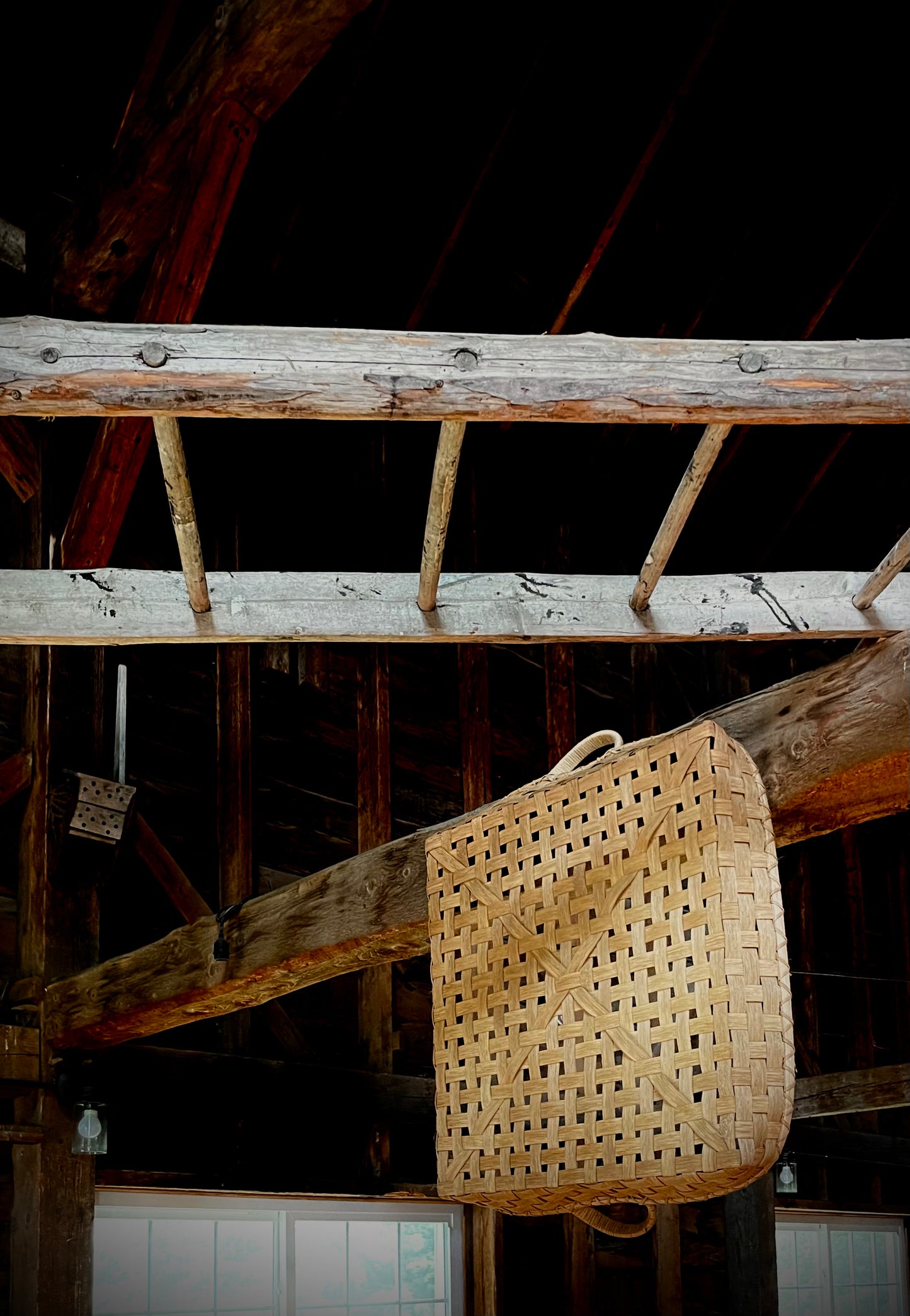 Tobacco Basket