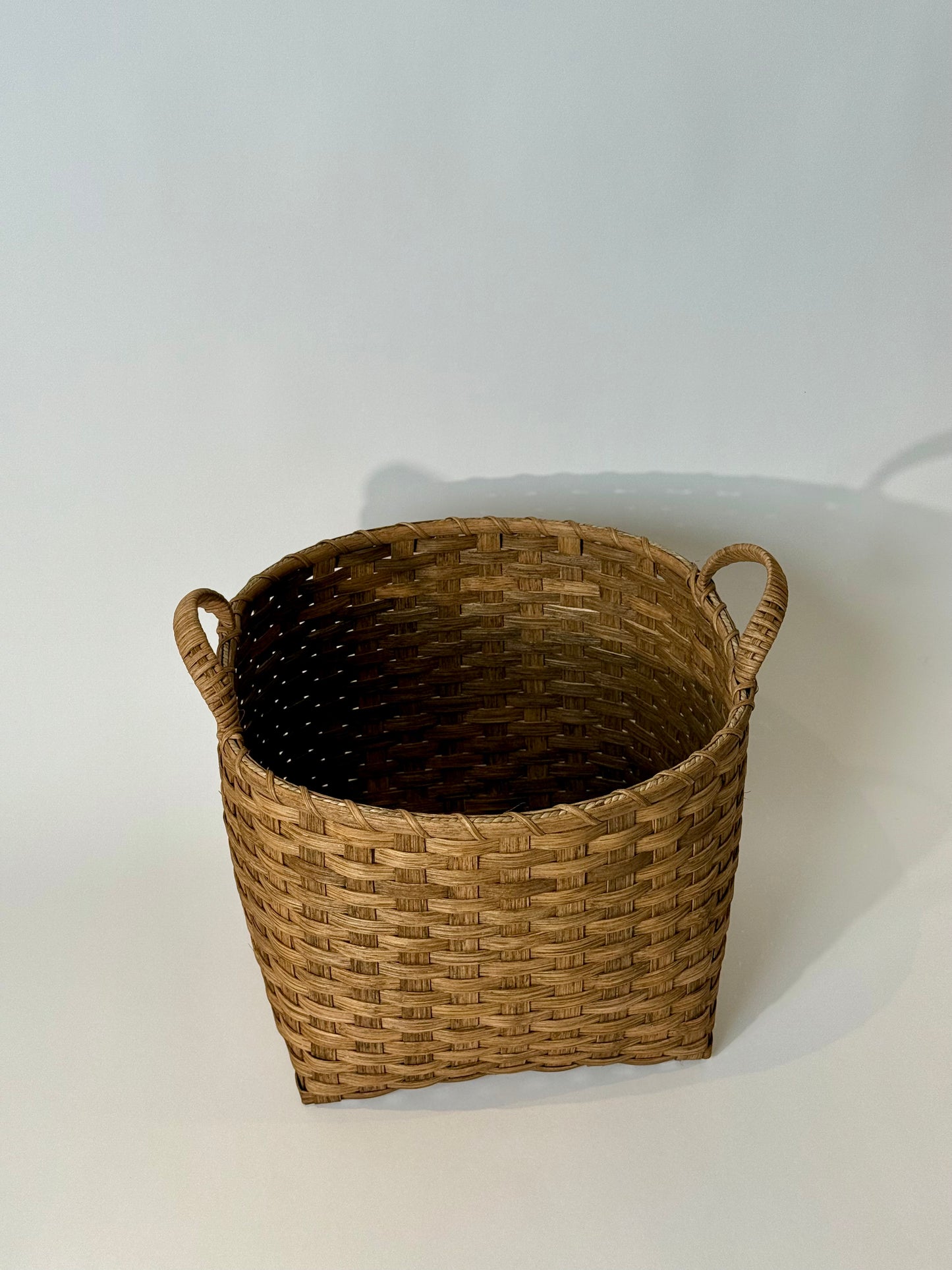 Throw Basket