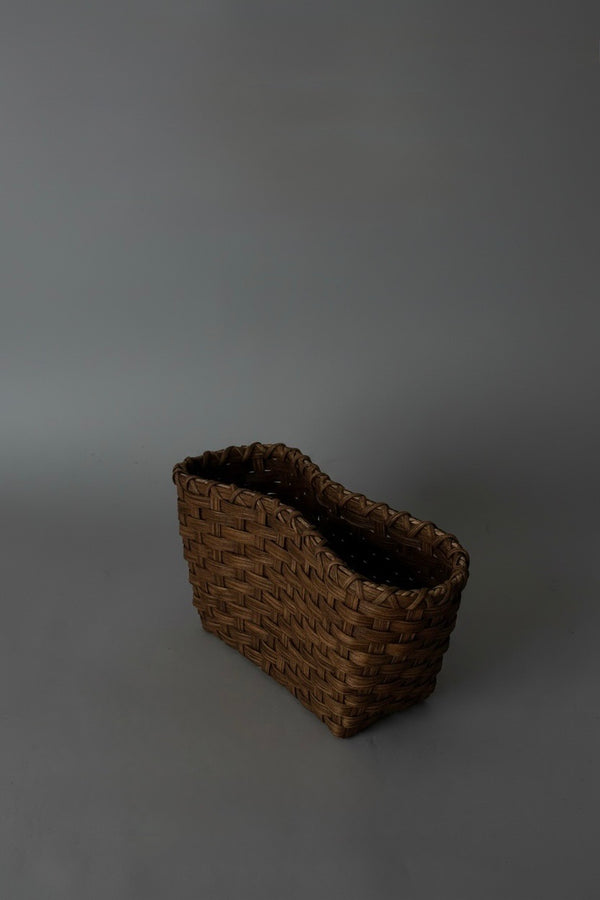 Crescent Clutch
