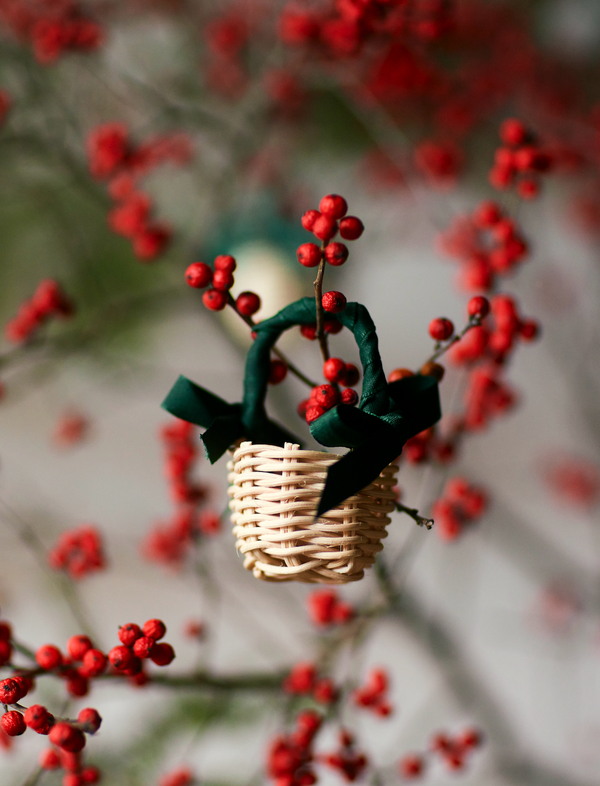 Set of Two Mini Wicker Hand Baskets: Beginner Basket Weaving Kit